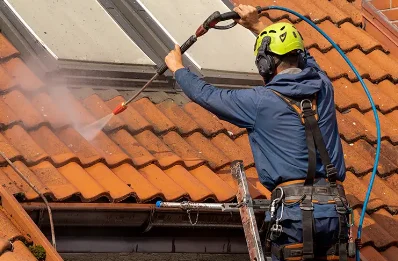 Démoussage et hydrofuge de toiture à Condorcet